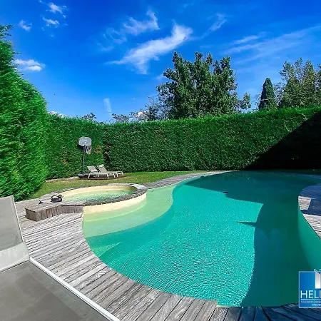 Blissful Havenluxurious With Pool* * * * * Bolonia