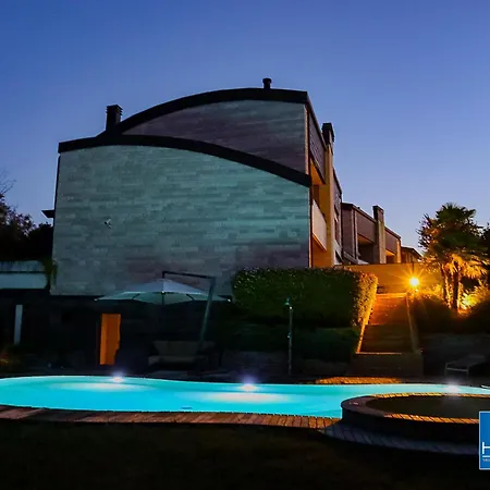 Blissful Havenluxurious With Pool* * * * * Bolonia